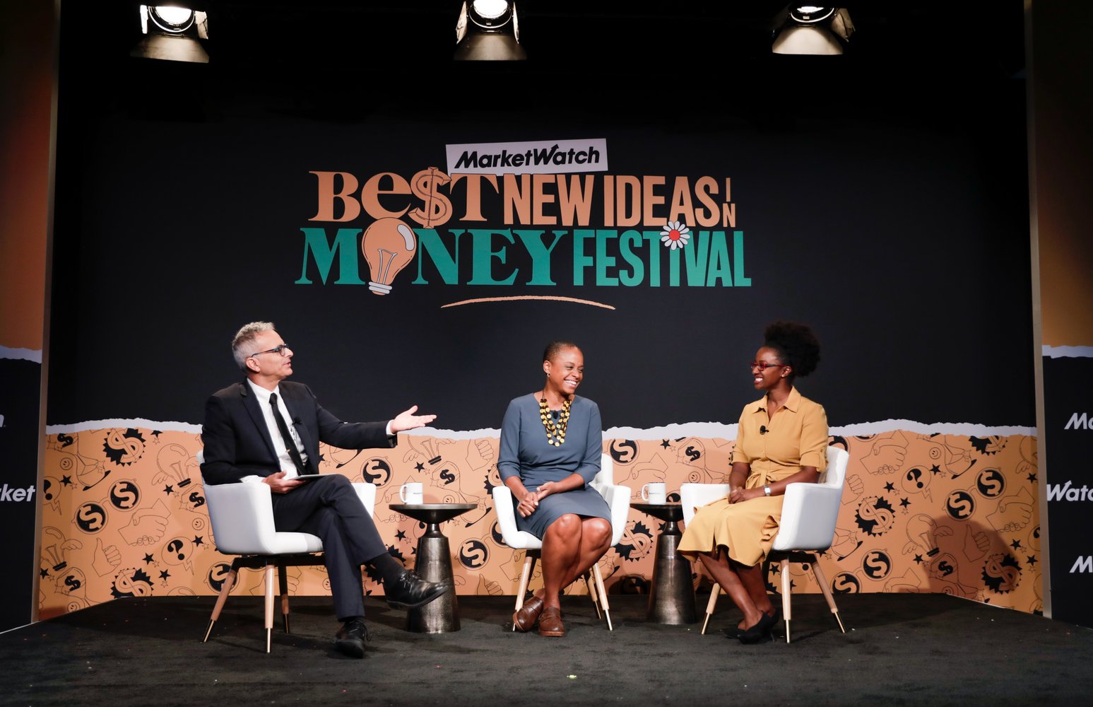 MW_MONEYFESTIVAL_09212022_WALLSTREETSTAGE-3912-1